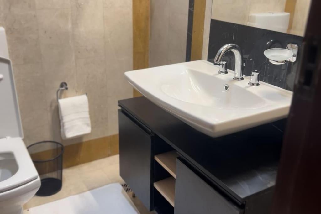 3 Bedrooms - Nile View With Delicious Breakfast * Cairo