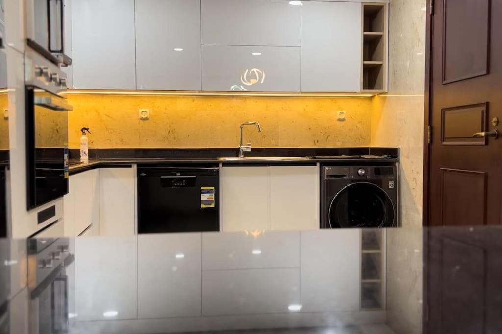3 Bedrooms - Nile View With Delicious Breakfast * Cairo